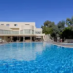 Dessole Lippia Golf منتجع